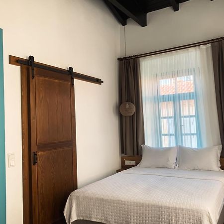 Casa Alegre อาเลอเจอติ ภายนอก รูปภาพ